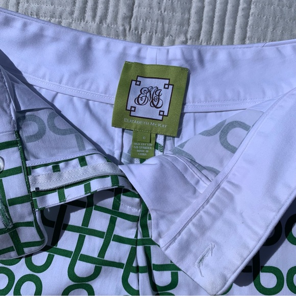 Elizabeth McKay White and Green Patterned Shorts Size 8 - Picture 2 of 4